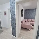 Ghencea 158 Floor 10 Lejlighed Bukarest